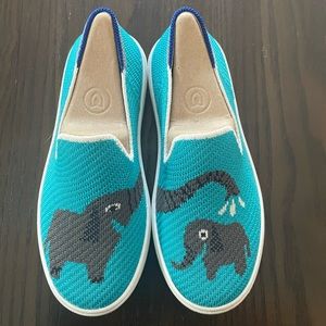 Rothys Kid Sneakers - “Bath Time”